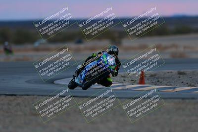 media/Jan-15-2022-CVMA (Sat) [[711e484971]]/Race 15 500 Supersport-350 Supersport/